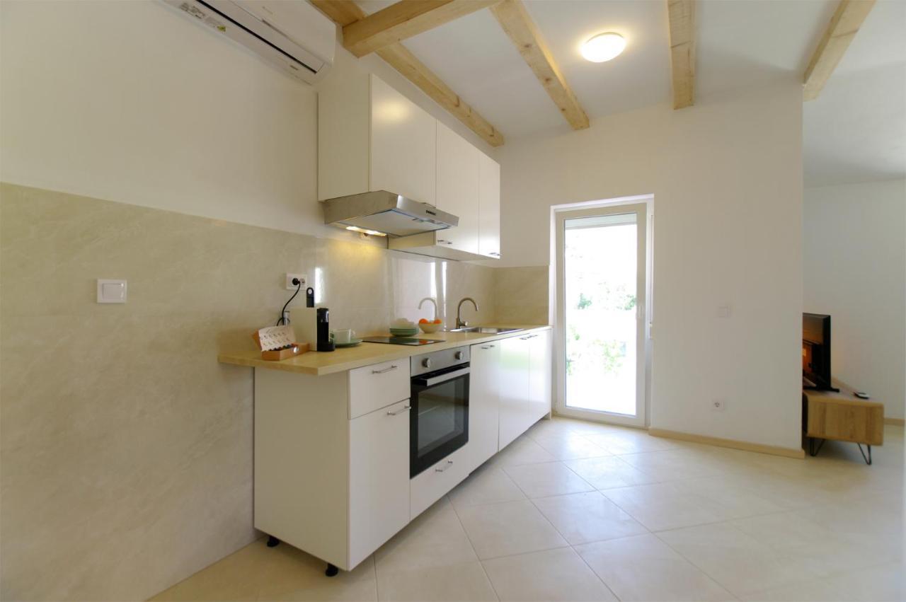 Apartmani Porat Sali Exterior photo